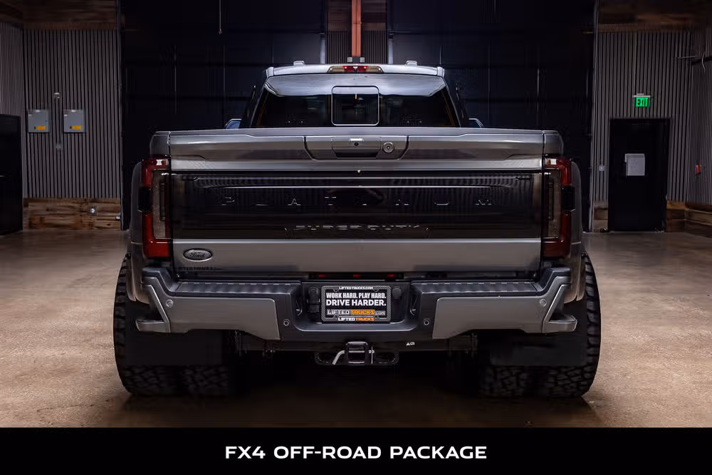 2026 Ford F-450 Super Duty Platinum Plus Crew Cab Image 8