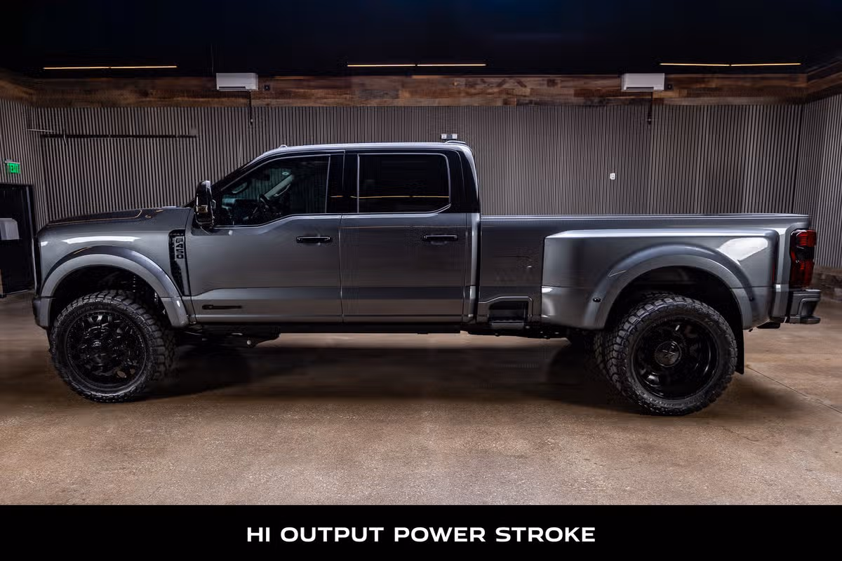 2026 Ford F-450 Super Duty Platinum Plus Crew Cab
