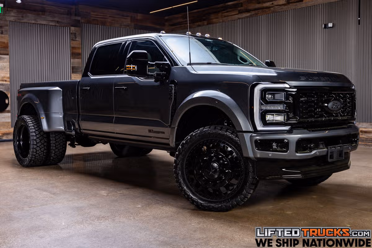2026 Ford F-450 Super Duty Platinum Plus Crew Cab