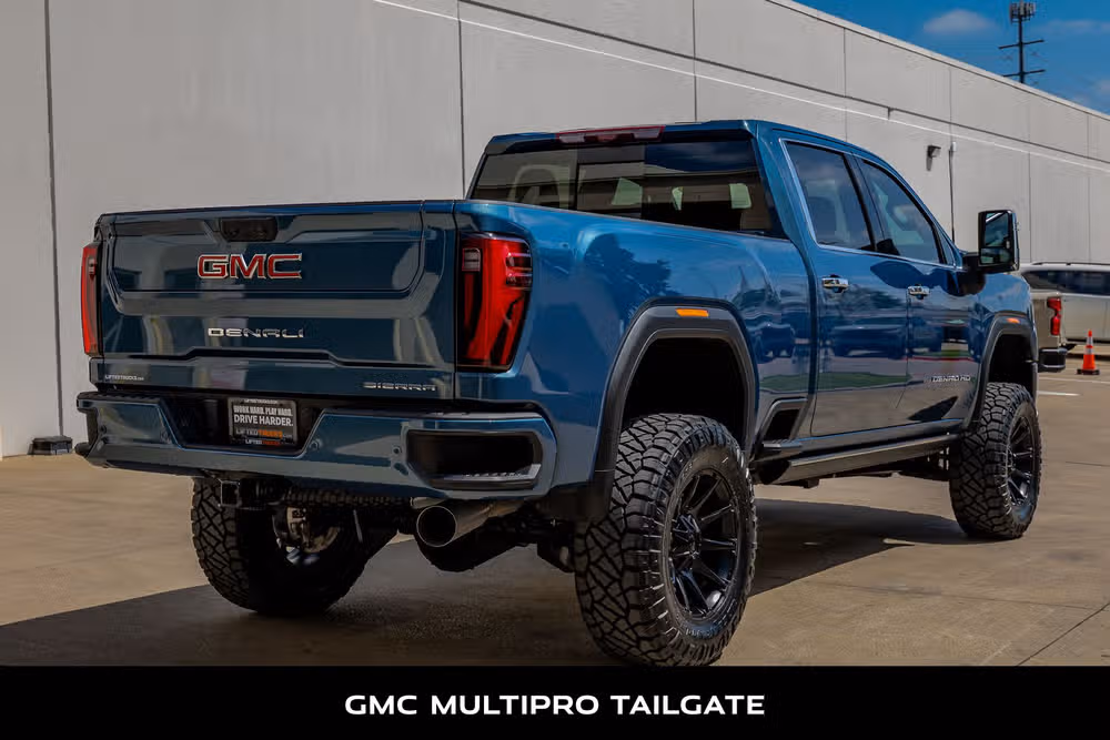 2024 GMC Sierra 2500HD Denali Crew Cab Image 10