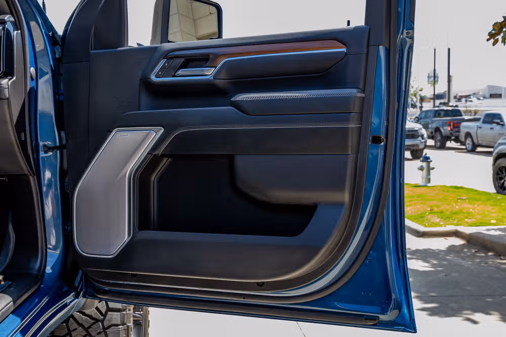 2024 GMC Sierra 2500HD Denali Crew Cab Image 35