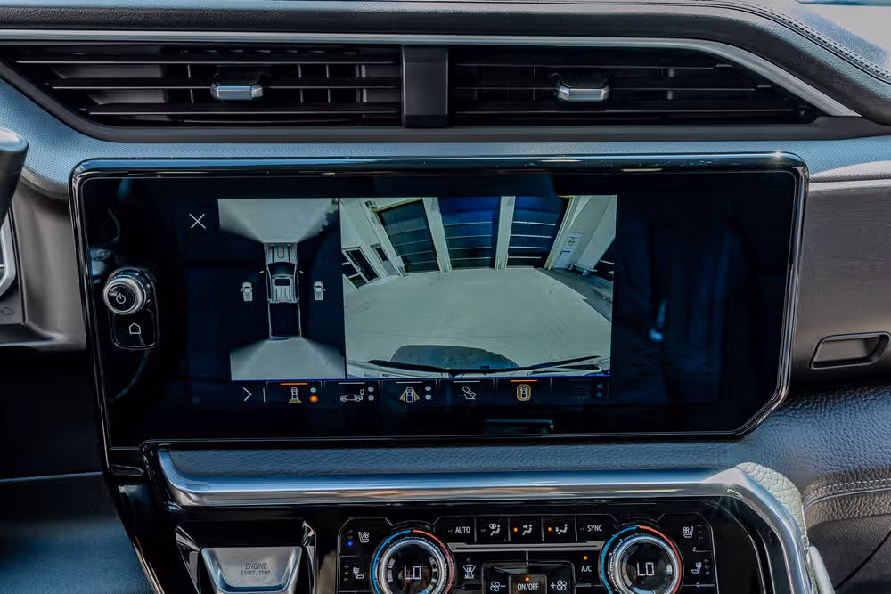 2024 GMC Sierra 2500HD Denali Crew Cab Image 25