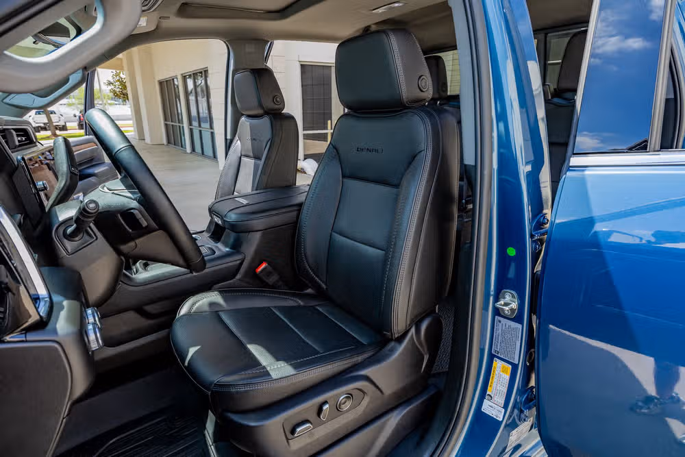 2024 GMC Sierra 2500HD Denali Crew Cab Image 28