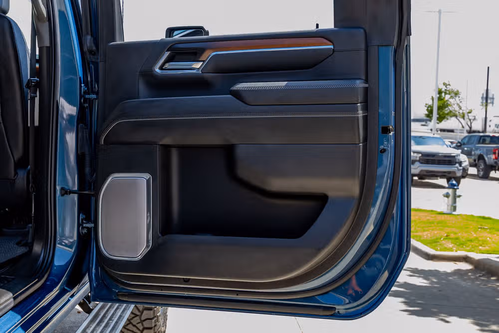 2024 GMC Sierra 2500HD Denali Crew Cab Image 37