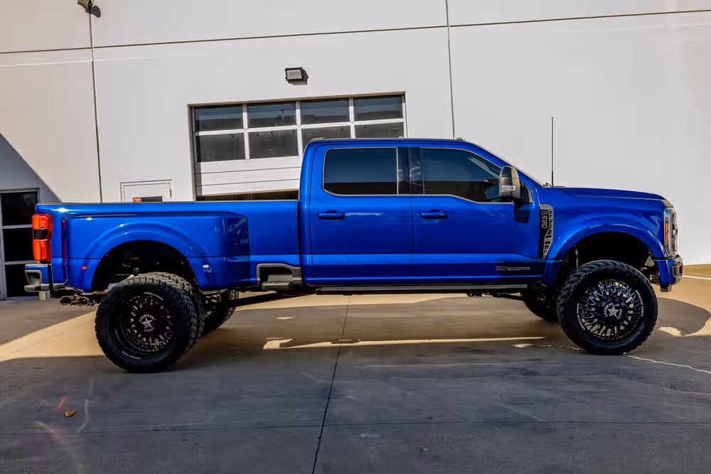 2026 Ford F-450 Super Duty Platinum Crew Cab Image 10