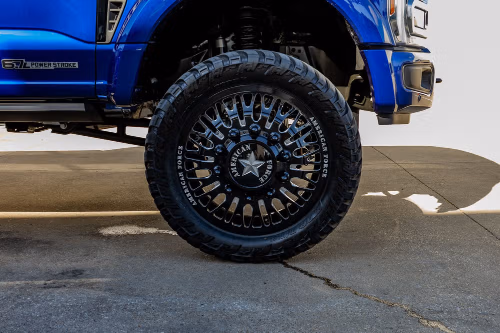 2026 Ford F-450 Super Duty Platinum Crew Cab Image 11