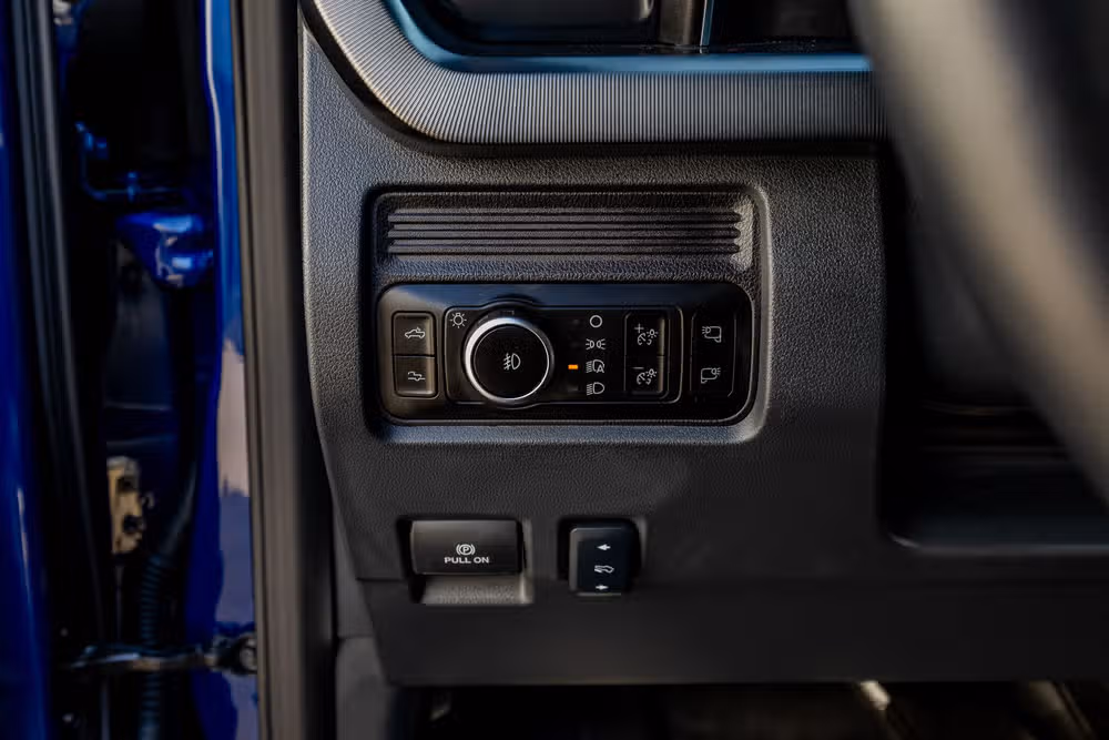 2026 Ford F-450 Super Duty Platinum Crew Cab Image 21