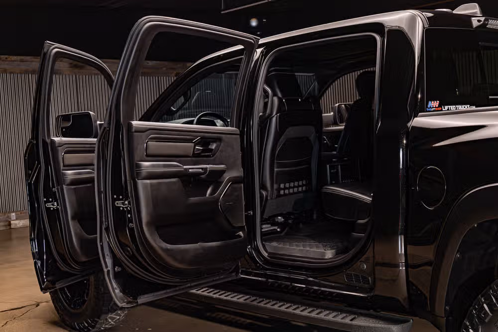 2026 Ram 1500 RHO Crew Cab Image 28