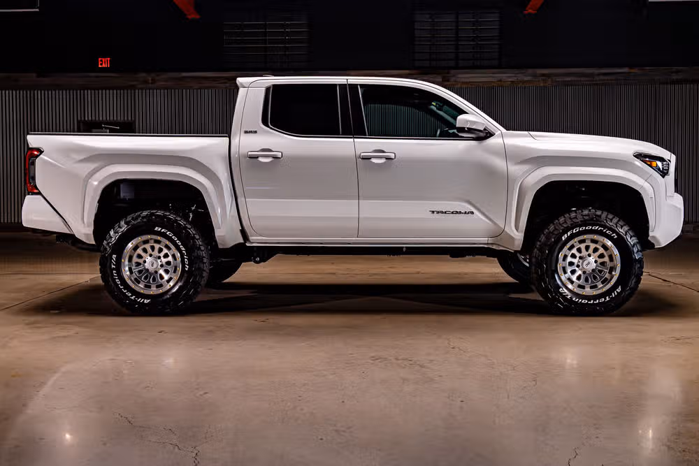 2026 Toyota Tacoma SR5 Double Cab Image 10