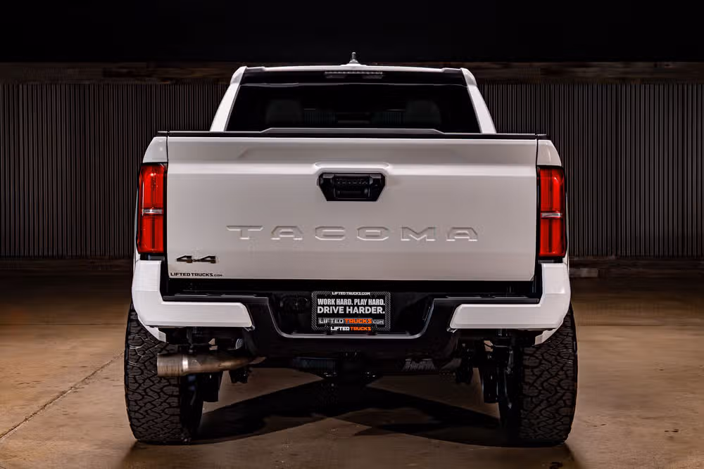 2026 Toyota Tacoma SR5 Double Cab Image 7