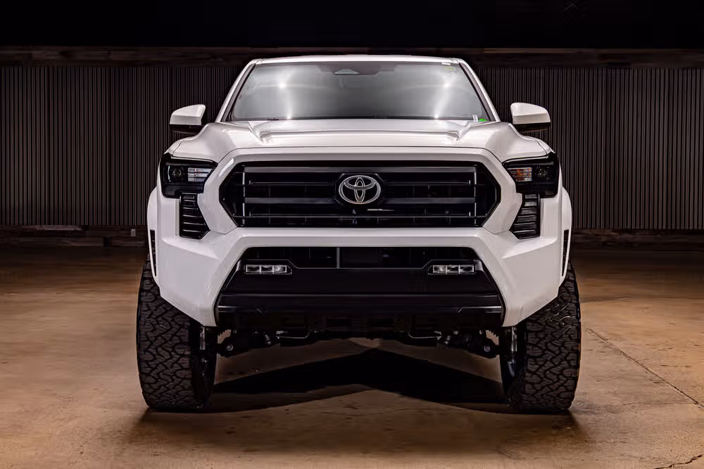 2026 Toyota Tacoma SR5 Double Cab Image 2