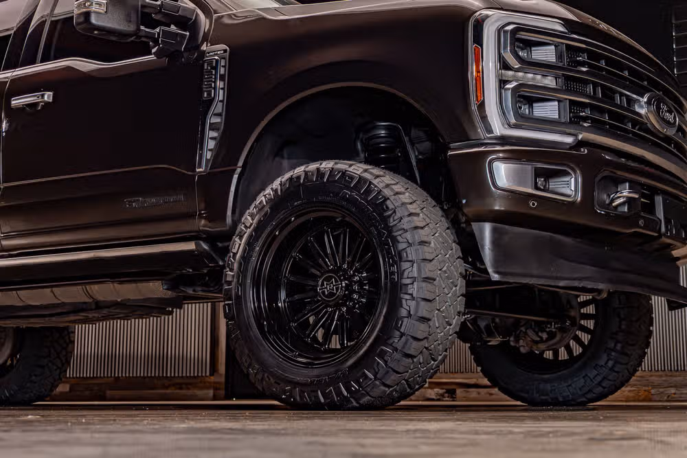 2024 Ford F-250 Super Duty Limited Crew Cab Image 14