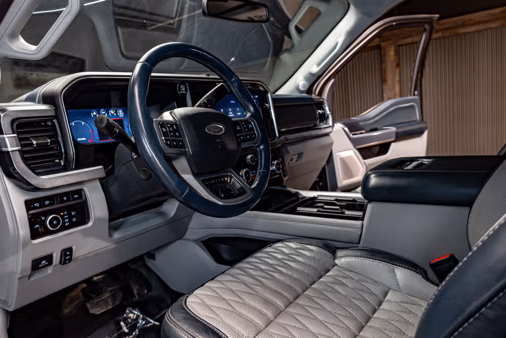 2024 Ford F-250 Super Duty Limited Crew Cab Image 15