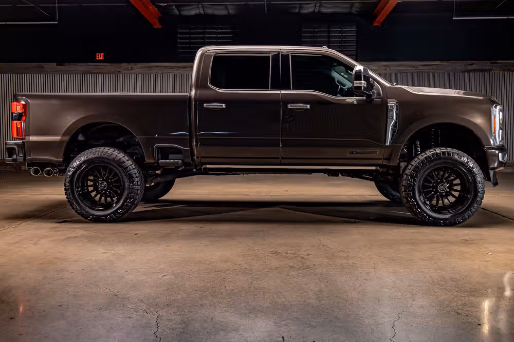 2024 Ford F-250 Super Duty Limited Crew Cab Image 11