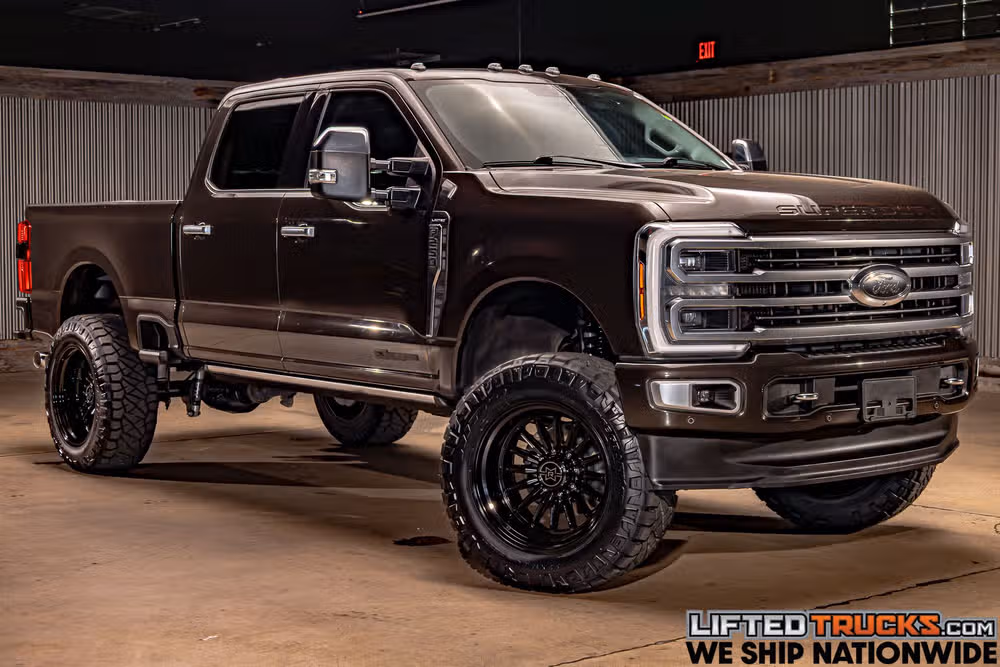 2024 Ford F-250 Super Duty Limited Crew Cab Image 1