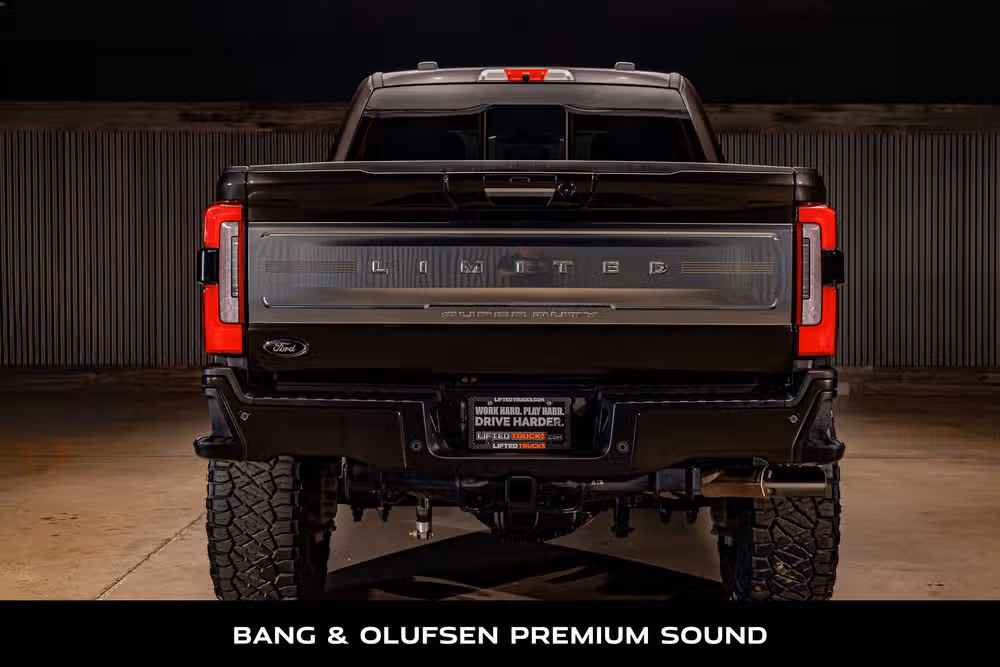 2024 Ford F-250 Super Duty Limited Crew Cab Image 8