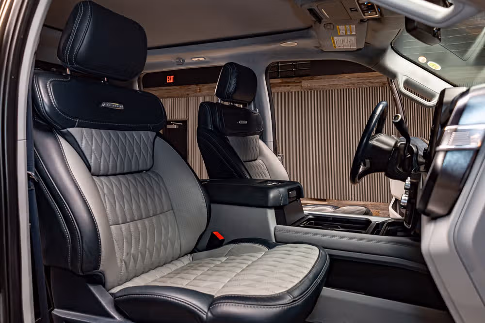 2024 Ford F-250 Super Duty Limited Crew Cab Image 26