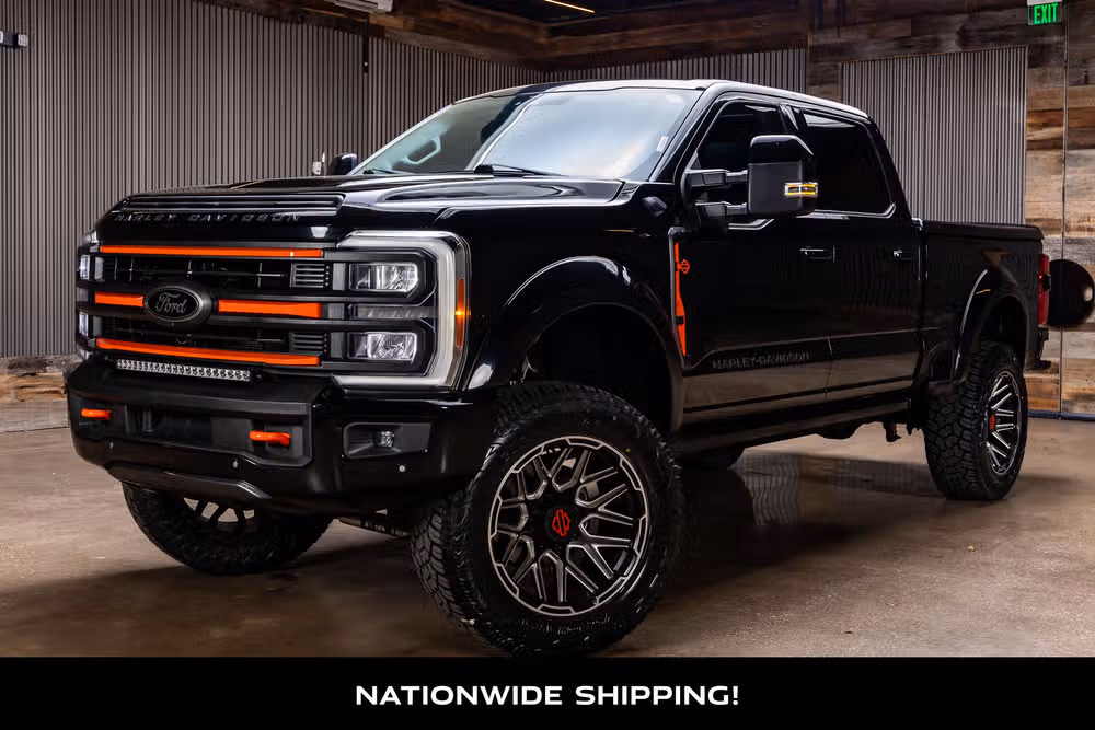 2023 Ford F-250 Super Duty Lariat Harley-Davidson Crew Cab Image 4