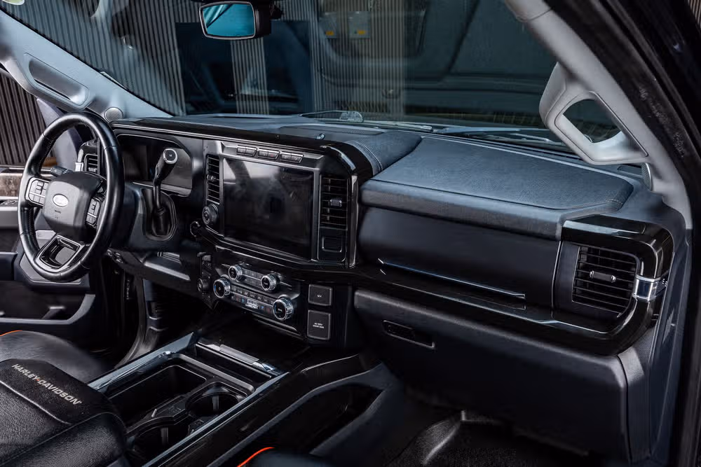 2023 Ford F-250 Super Duty Lariat Harley-Davidson Crew Cab Image 17