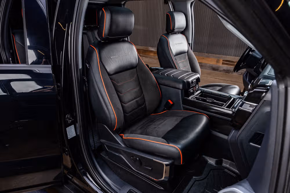 2023 Ford F-250 Super Duty Lariat Harley-Davidson Crew Cab Image 30