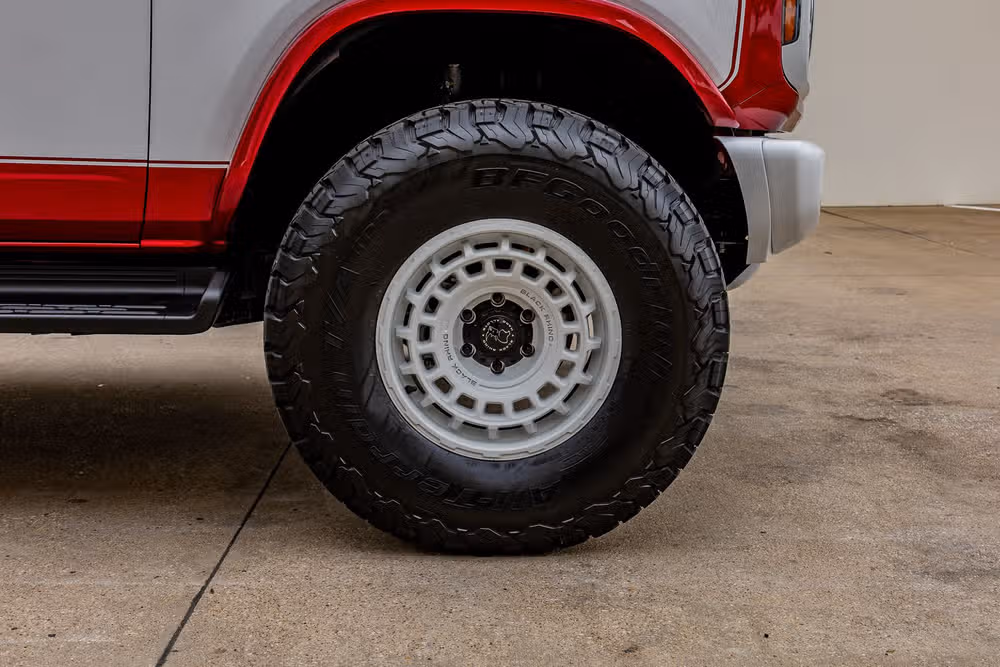 2025 Ford Bronco Heritage Edition Image 12