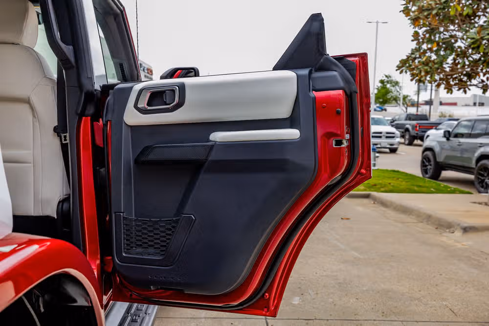 2025 Ford Bronco Heritage Edition Image 39