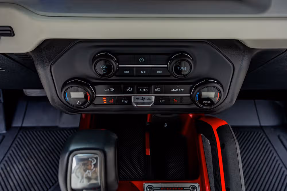 2025 Ford Bronco Heritage Edition Image 26