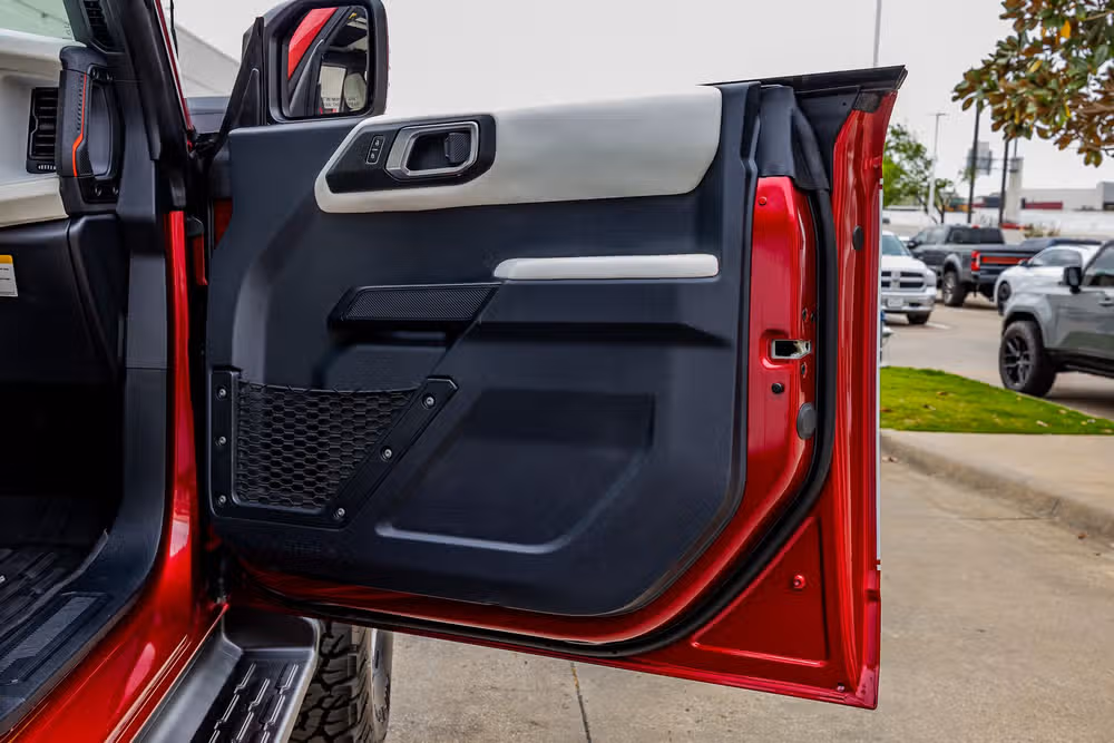 2025 Ford Bronco Heritage Edition Image 37