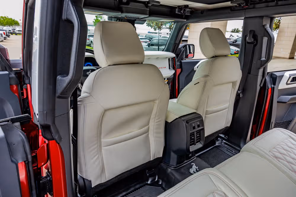 2025 Ford Bronco Heritage Edition Image 34