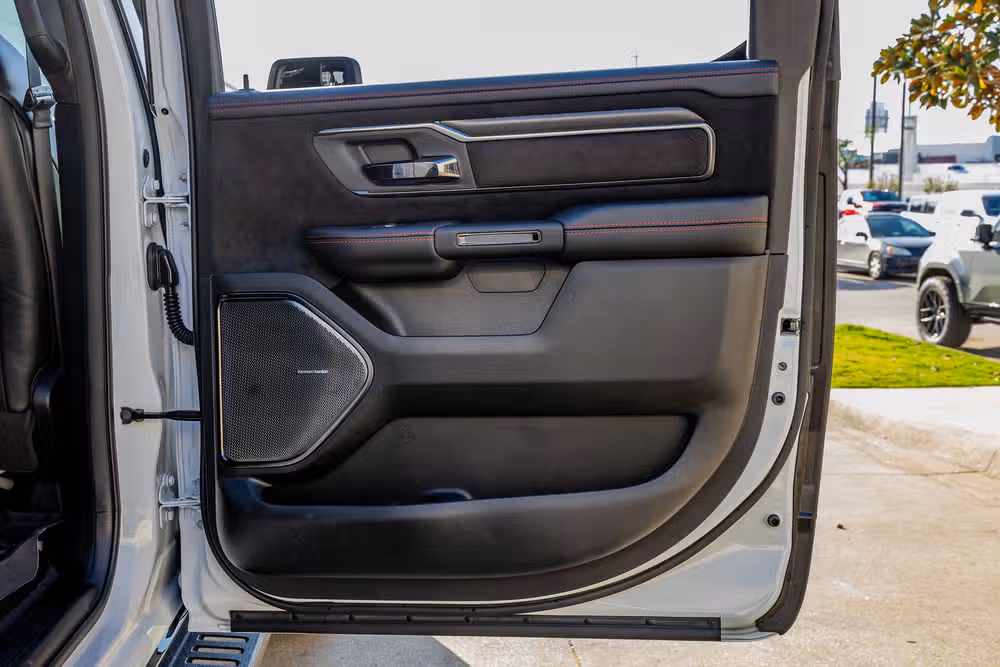 2025 Ram 1500 RHO Crew Cab Image 38