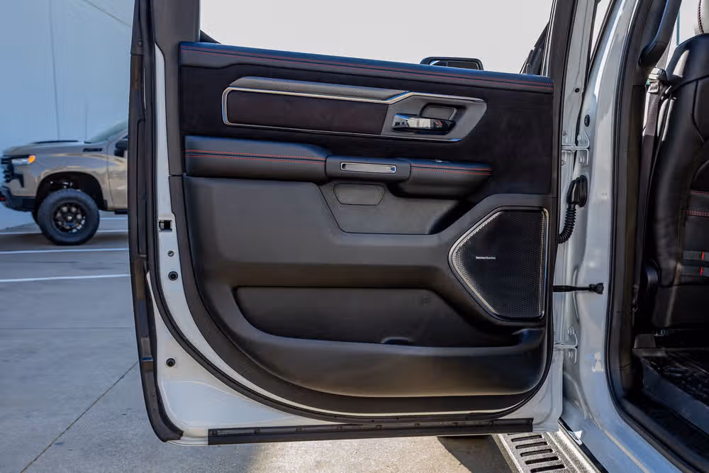 2025 Ram 1500 RHO Crew Cab Image 37