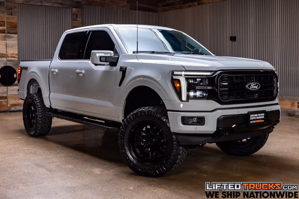 2026 Ford F-150 Lariat SuperCrew Image 1
