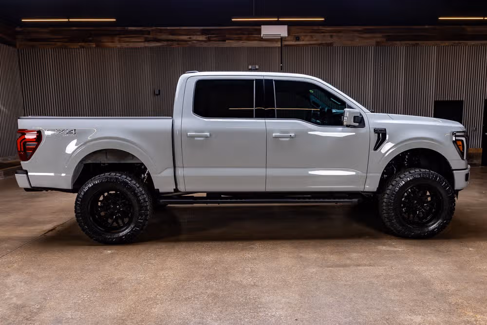 2026 Ford F-150 Lariat SuperCrew Image 11