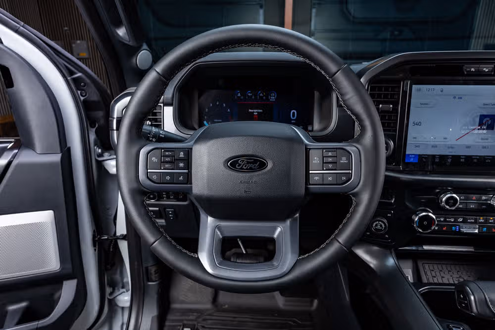 2026 Ford F-150 Lariat SuperCrew Image 19