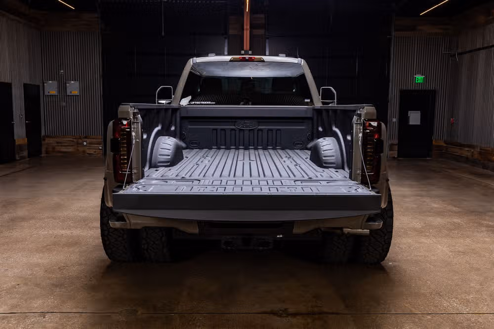 2026 Ford F-350 Super Duty XLT Regular Cab Image 9