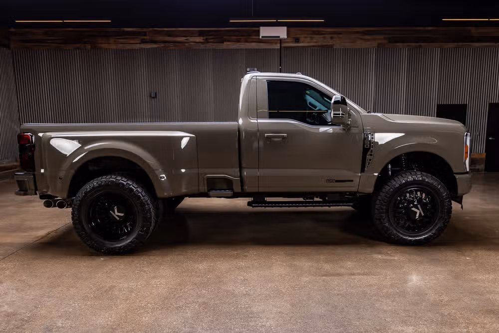 2026 Ford F-350 Super Duty XLT Regular Cab Image 11