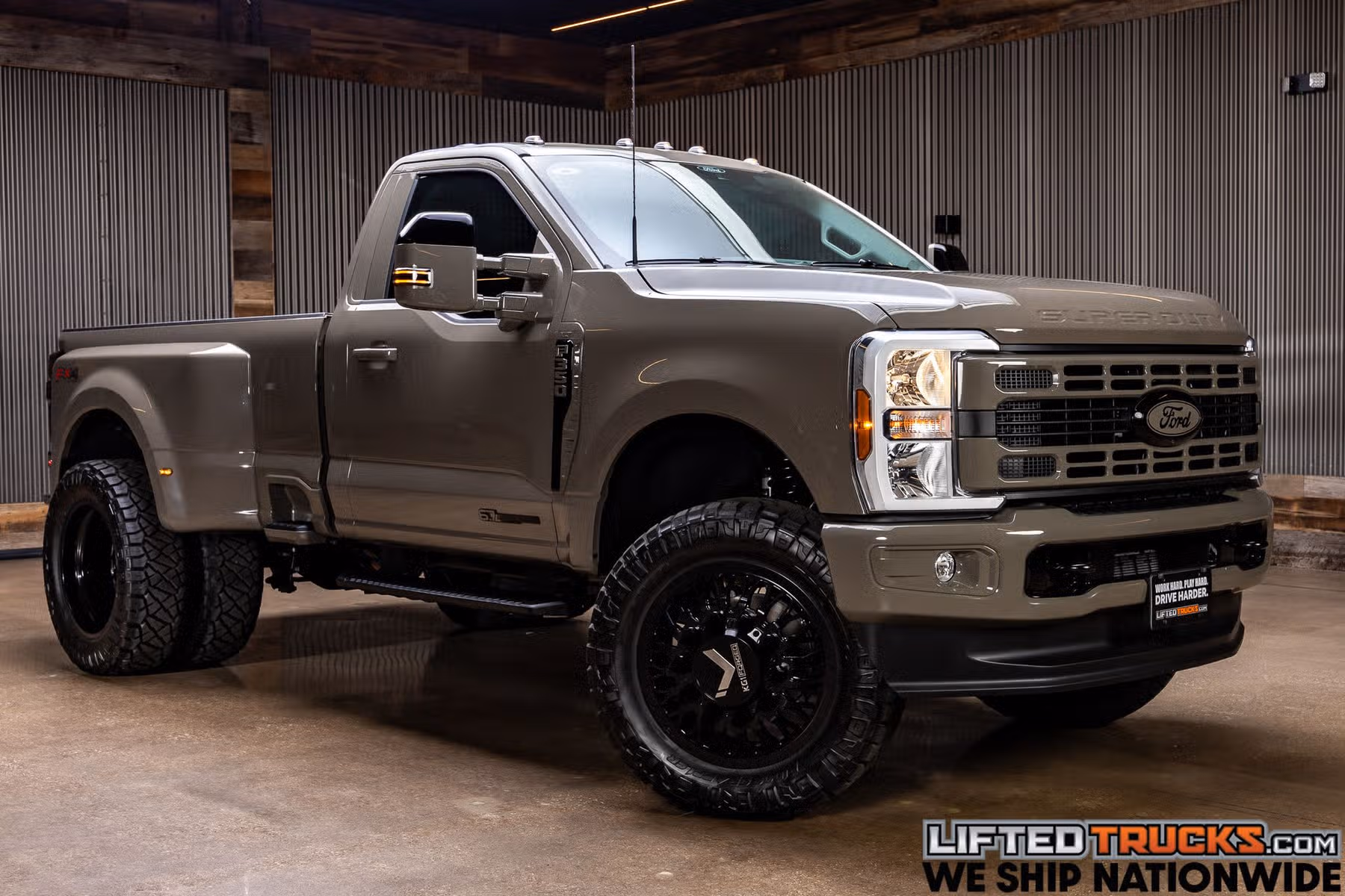 2026 Ford F-350 Super Duty XLT Regular Cab Image 1