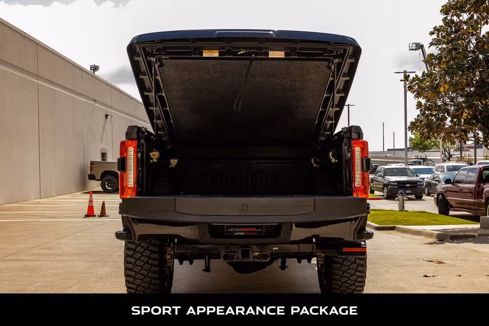 2024 Ford F-250 Super Duty Lariat Harley-Davidson Crew Cab Image 8