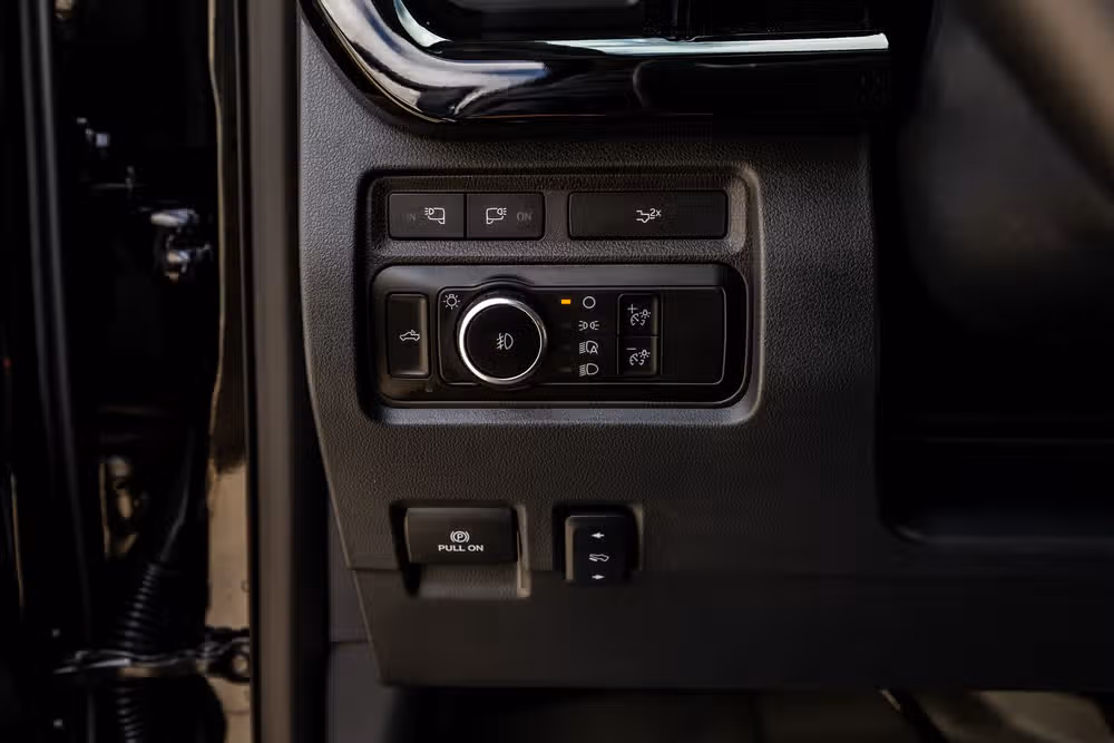 2024 Ford F-250 Super Duty Lariat Harley-Davidson Crew Cab Image 21