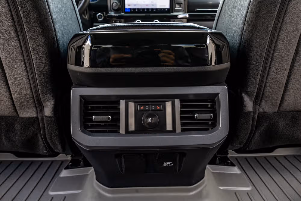 2024 Ford F-250 Super Duty Lariat Harley-Davidson Crew Cab Image 33