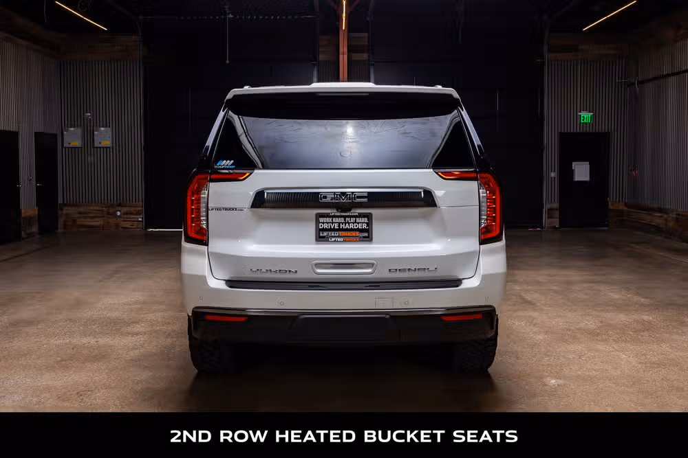 2024 GMC Yukon Denali Ultimate Image 8