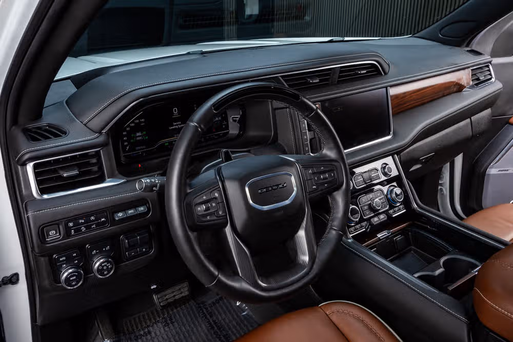 2024 GMC Yukon Denali Ultimate Image 17