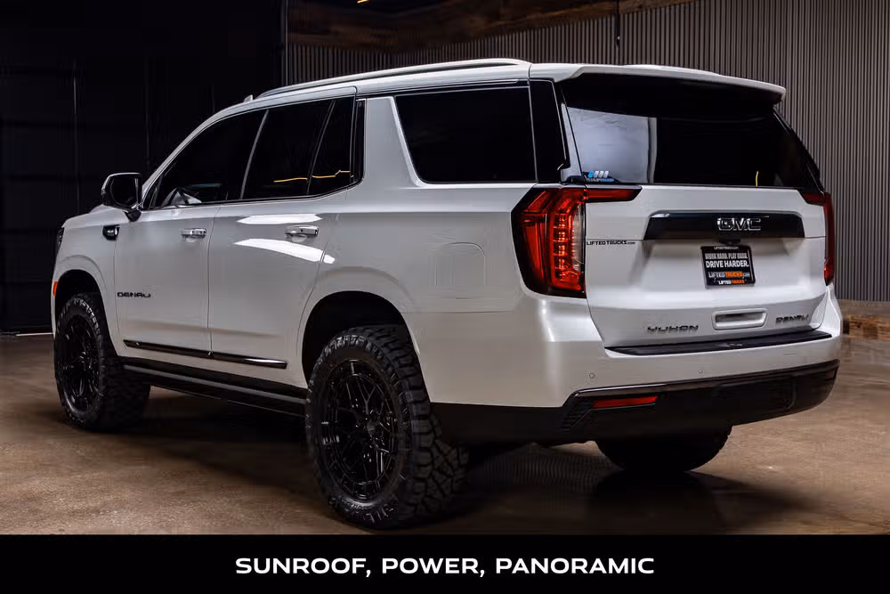 2024 GMC Yukon Denali Ultimate Image 7