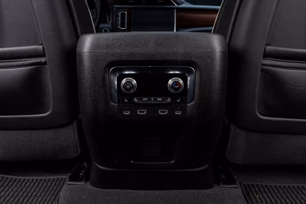 2024 GMC Yukon Denali Ultimate Image 31