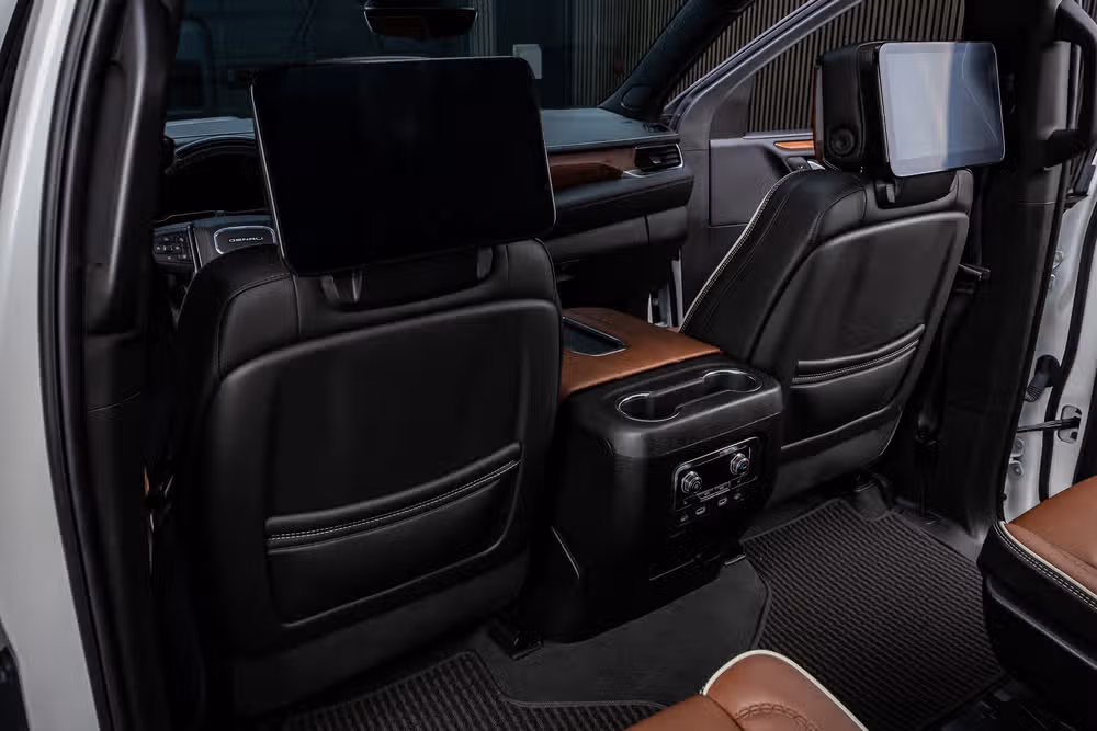 2024 GMC Yukon Denali Ultimate Image 32