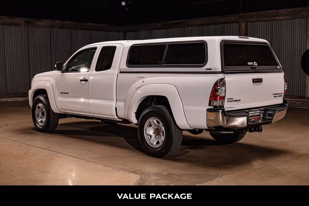 2011 Toyota Tacoma PreRunner V6 Access Cab Image 6