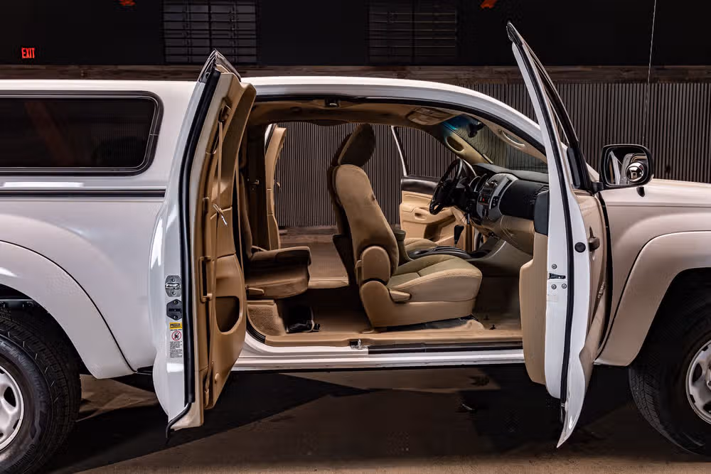 2011 Toyota Tacoma PreRunner V6 Access Cab Image 22