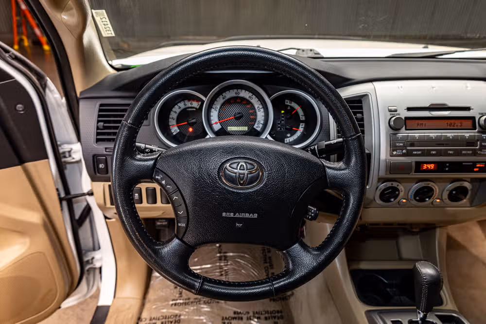 2011 Toyota Tacoma PreRunner V6 Access Cab Image 15