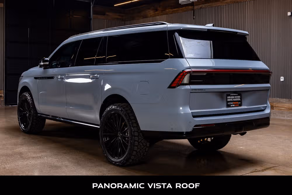 2025 Lincoln Navigator L Reserve Image 7