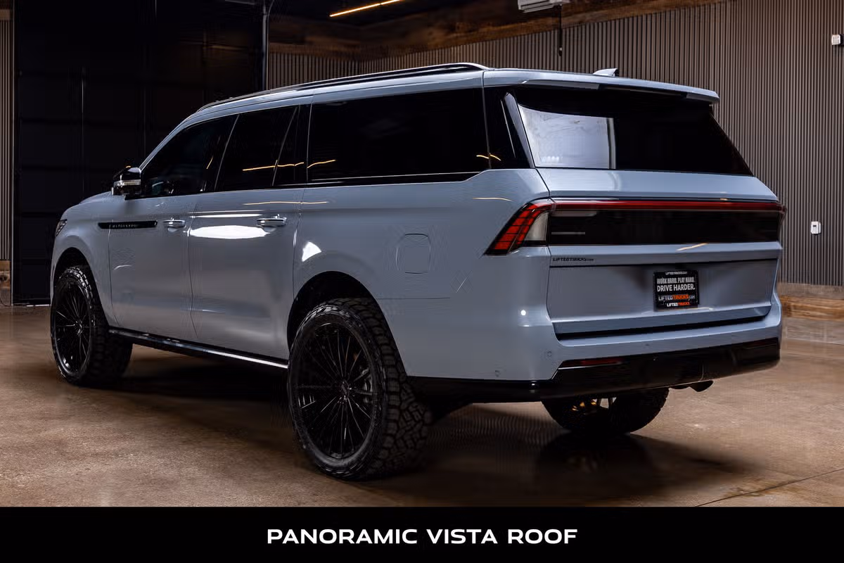 2025 Lincoln Navigator L Reserve